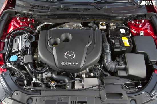 Mazda_3_skyactive2013_139