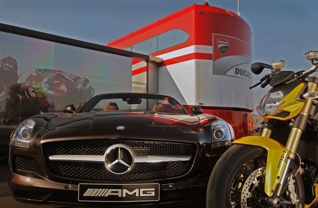 mercedes-benz-sls-a-g-roadster-ducati-streetfighter--3-