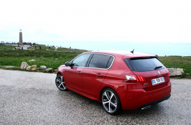 Peugeot-308-cascais-2015-0041