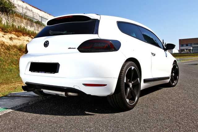 VW Scirocco R TSI 