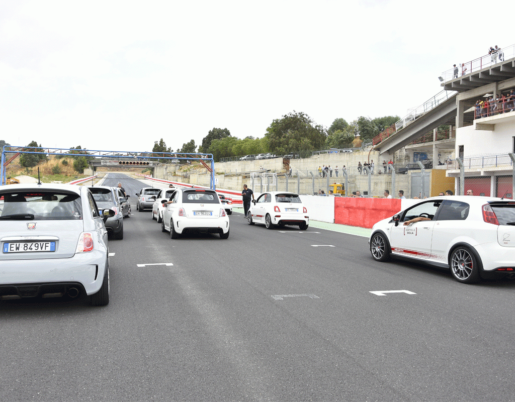 Abarth in pista a Racalmuto ELABORARE AUTOSHOW 2017 