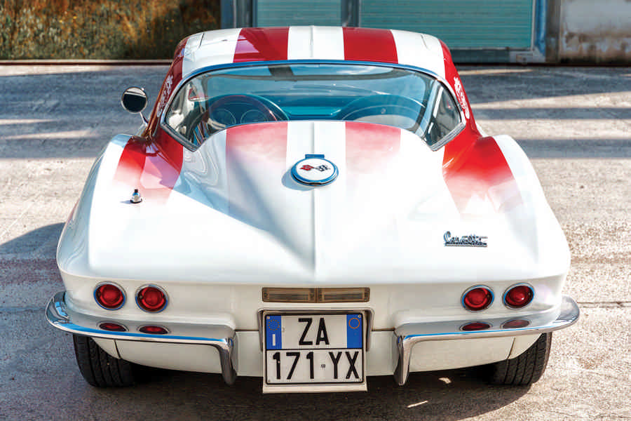 Chevrolet Corvette C2 auto storica americana elaborata da Buffalo Garage