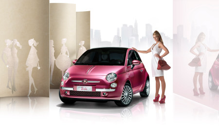 Fiat 500 rosa Barbie