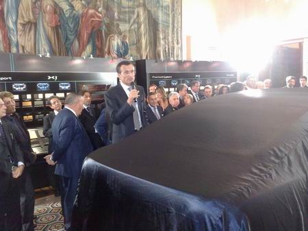 Daniele Maver, presidente di Jaguar Italia, presenta la nuova XJ