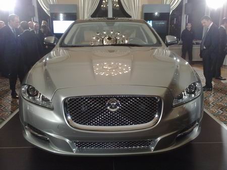  La nuova Jaguar XJ presentata nella residenza dell'ambasciatore