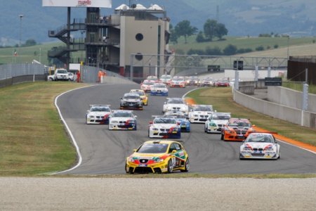 Roberto Colgiaco sulla sua vittoriosa Seat Leon Turbo TFI 