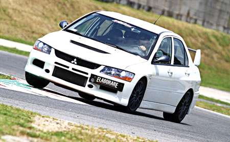 Mitsubishi Lancer Evo IX by Race Garage 