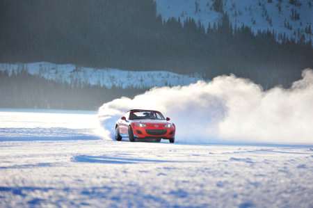 Gara su ghiaccio con MX-5 by Mazda