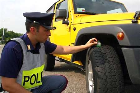 Controlli Polstrada su pneumatici