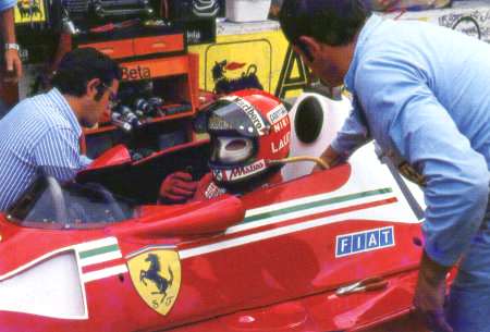 Mauro Forghieri al box con Niki Lauda