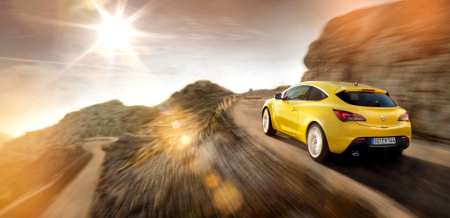 Nuova Opel Astra GTC