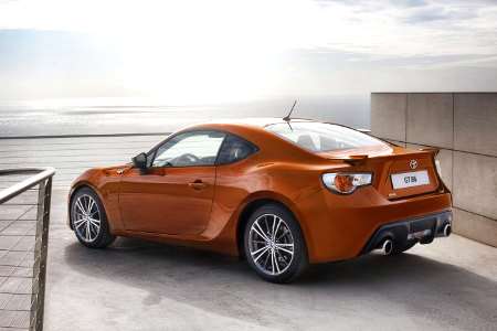 Nuova Toyota GT 86