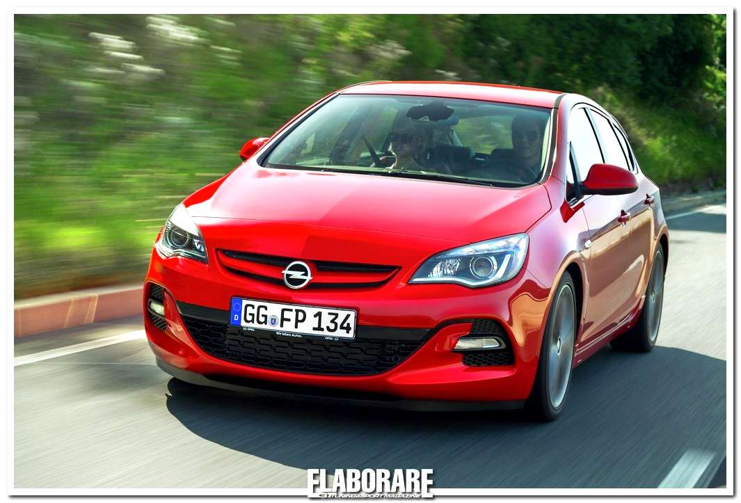 Nuova Opel Astra BiTurbo