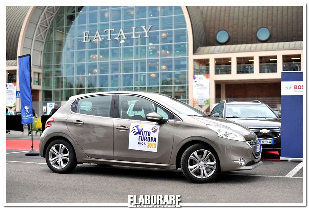 PREMIO "AUTO EUROPA" 2013 A PEUGEOT 208