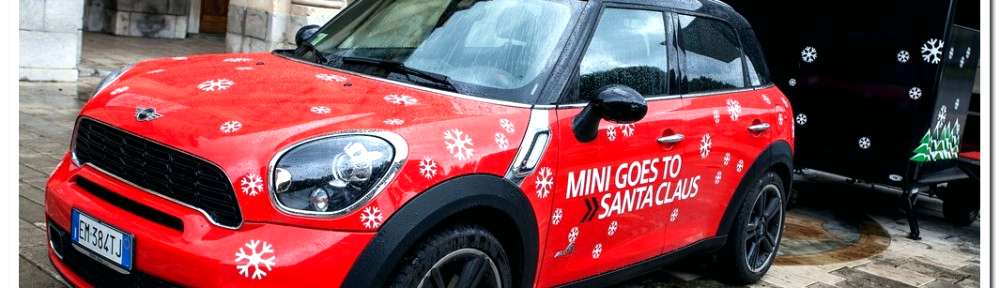 MINI goes to Santa Claus