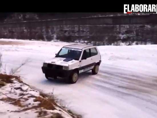 Panda 4x4 drifting snow neve elaborata