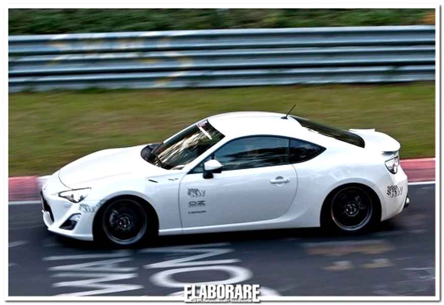 Assetto a ghiera Clubsport by KW su Toyota GT86