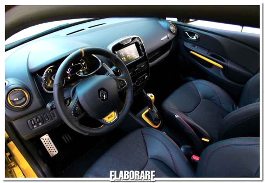 Renault Clio RS su circuito di Guadix