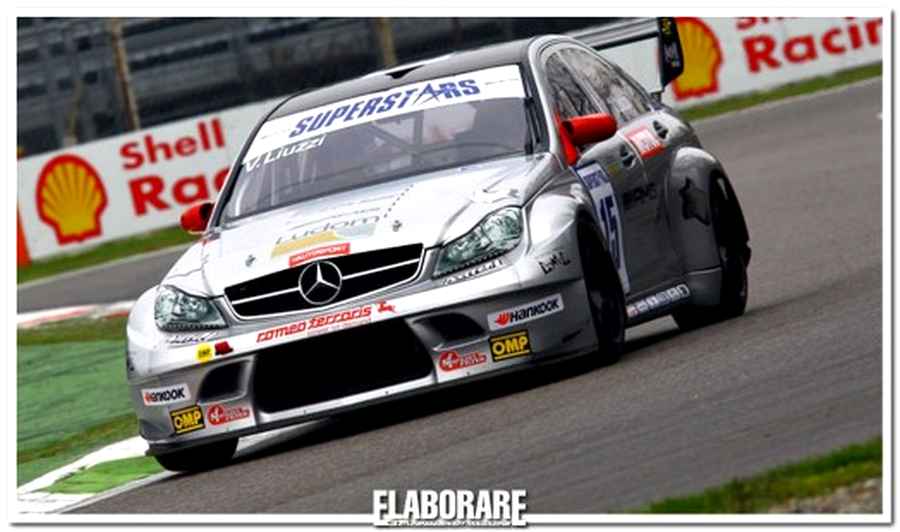 Vitantonio Liuzzi su Mercedes C 63 AMG al Superstars Series di Monza