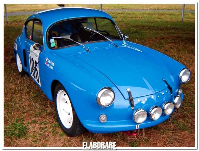 Alpine A106 Coach