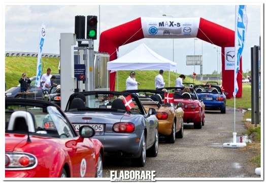 MAX-5 2013 - Nuovo record mondiale con Mazda MX-5