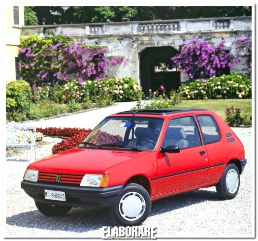 Peugeot 205 compie 30 anni 