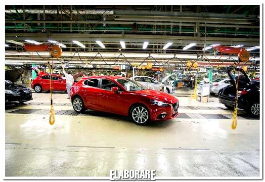 Mazda Route3 2013: Mazda3 nello stabilimento di Hofu