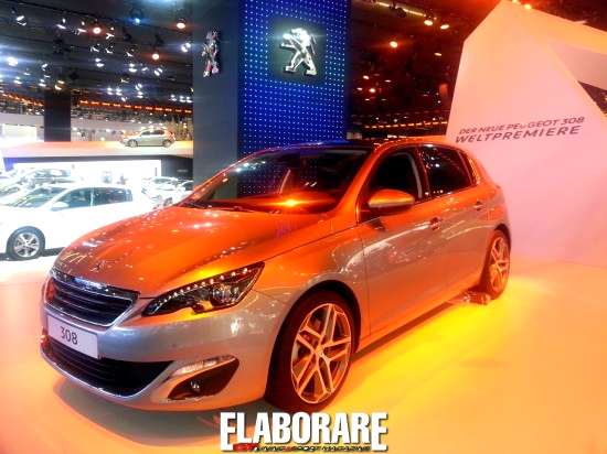 stand-peugeot-iaa-2013-1