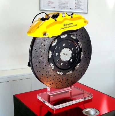 Brembo Carboceramico e pinza a sei pompanti