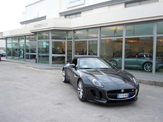 Jaguar-F-Type-Frontale