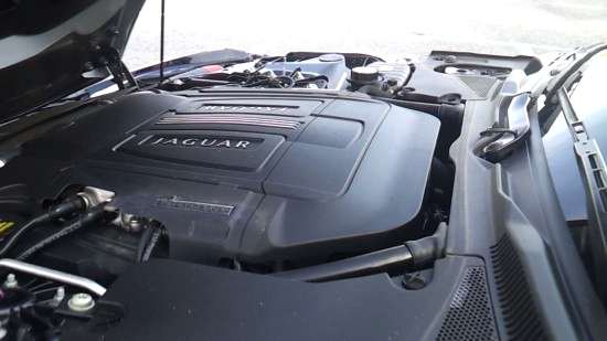 Jaguar-F-Type-Motore