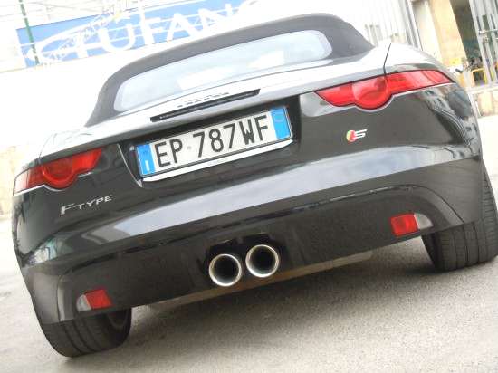 Jaguar-F-Type-Scarico