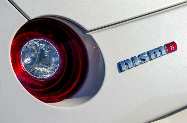 Nissan-gtr-nismo-2014-10