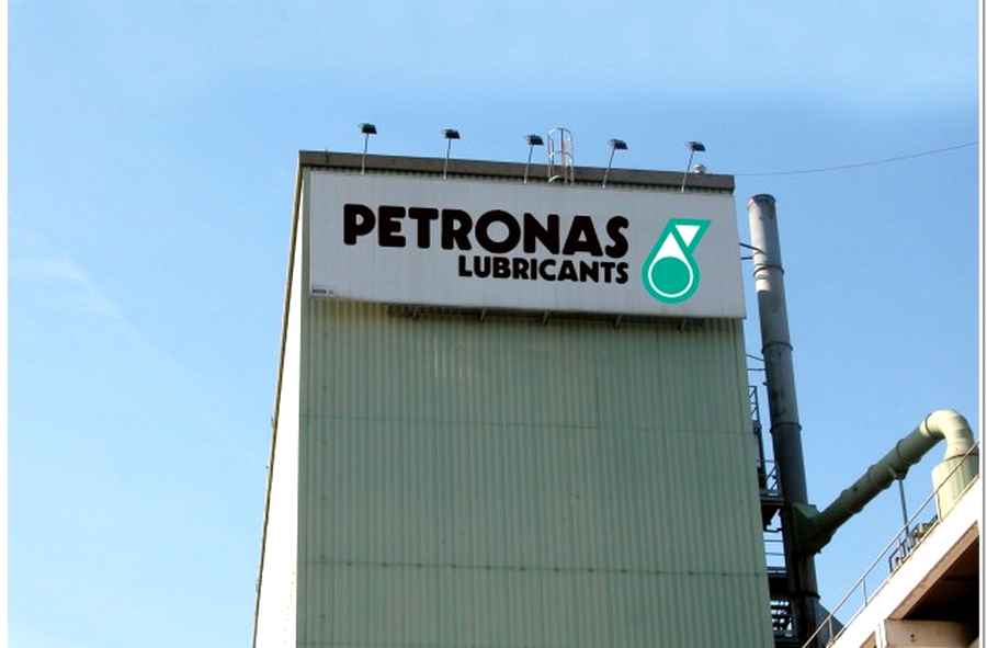 Petronas Lubricants Italy00002