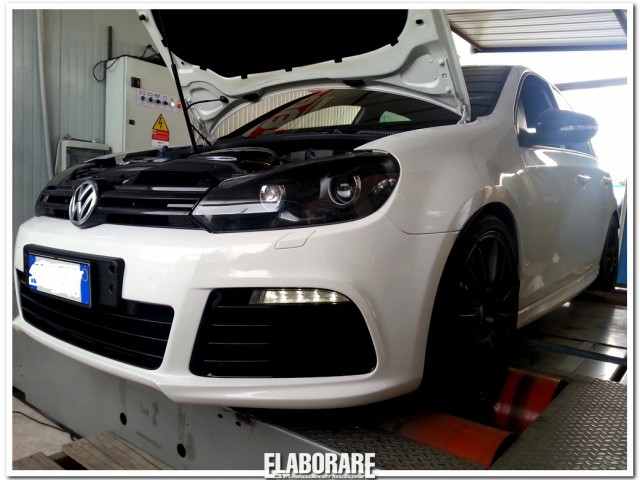 Volkswagen-Golf-VI-R