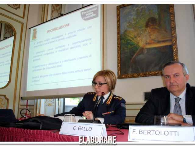 Campagna-vacanze-sicure-presentazione-C.-Gallo-F.-Bertolotti-2014