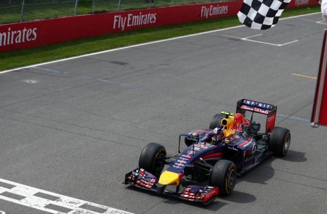 formula-1-2014-gp-del-canada-traguardo-ricciardo