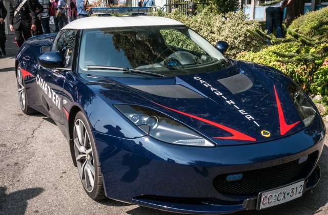 Lotus-Evora-S-Carabinieri-4