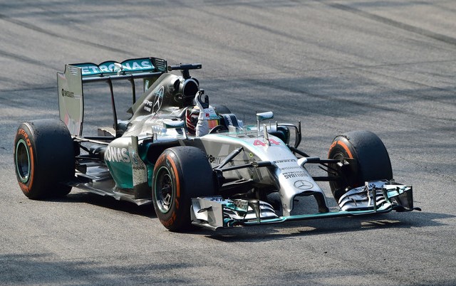 formula-1-2014-gp-d-italia-gara-hamilton