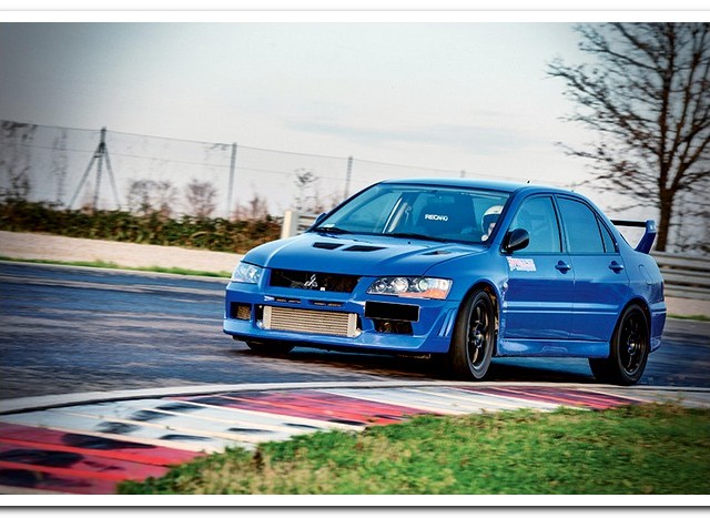 Mitsubishi-Evo-7