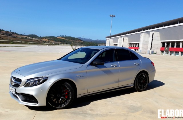 Mercedes C63 S AMG a Portimao profilo