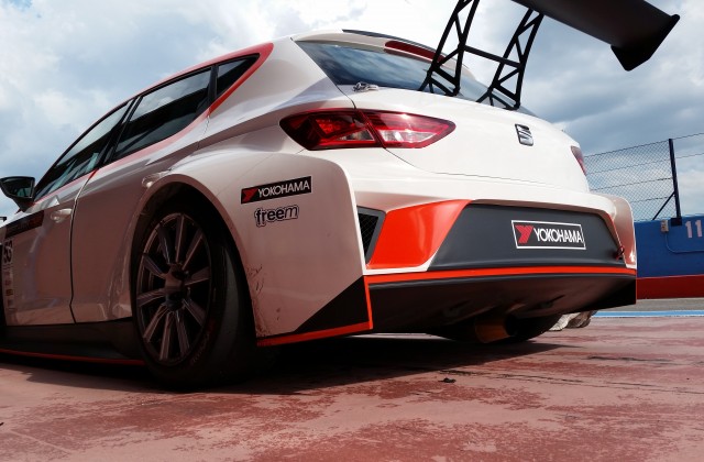 Seat Leon Cup Racer dietro