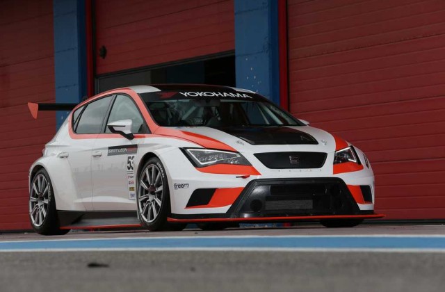 Seat Leon Cup Racer in pista a Franciacorta (2)