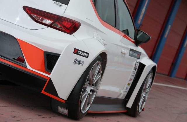 Seat Leon Cup Racer in pista a Franciacorta (3)