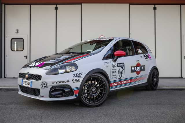 Grande Punto Abarth DNA Racing