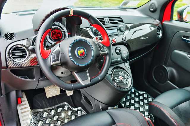 Abarth 695 Tributo Ferrari