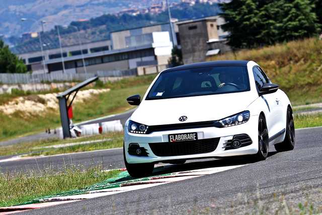 VW-Scirocco-R-