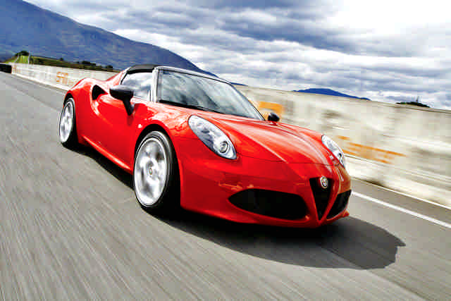 Alfa-Romeo-4C-spide