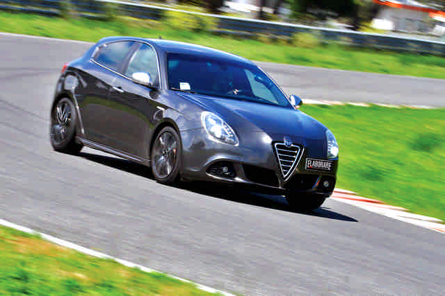 Alfa-Romeo-Giulietta-2