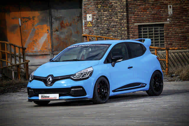 Renault-Clio-RS-220-EDC-Troph